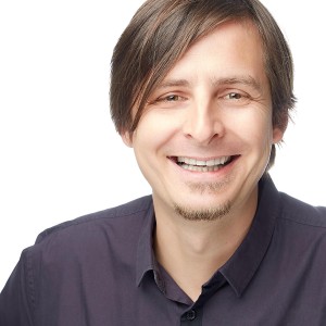 Portrait Florian Thoma smiling